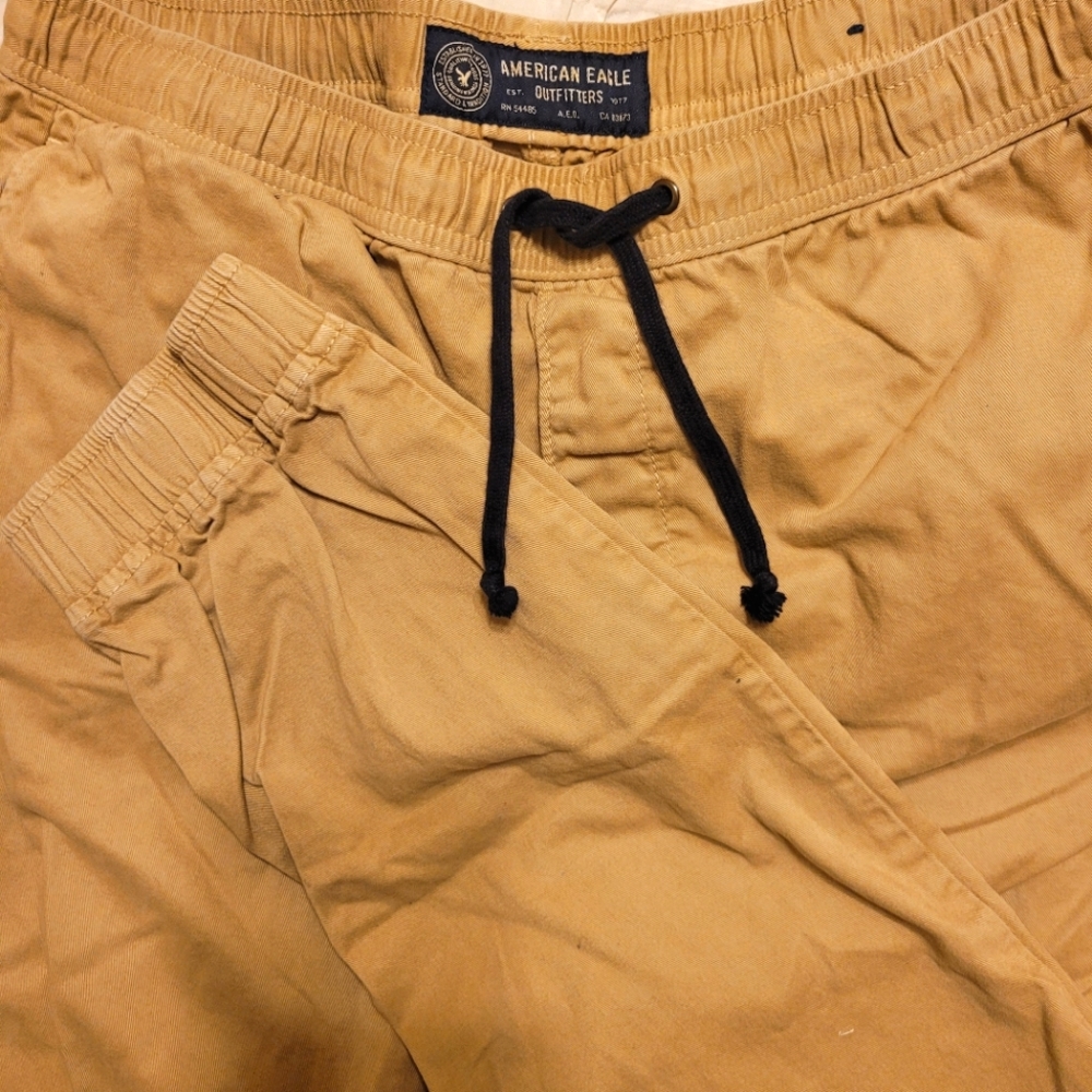 American Eagle Joggers
